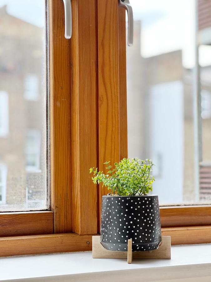 Lovely 1 Bedroom Apartment In South East Londres Extérieur photo