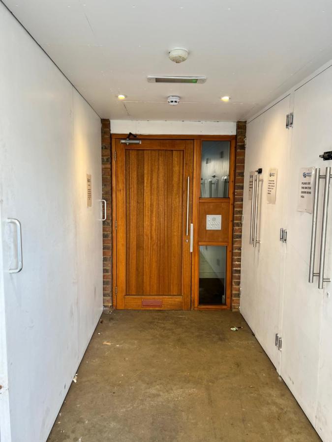Lovely 1 Bedroom Apartment In South East Londres Extérieur photo