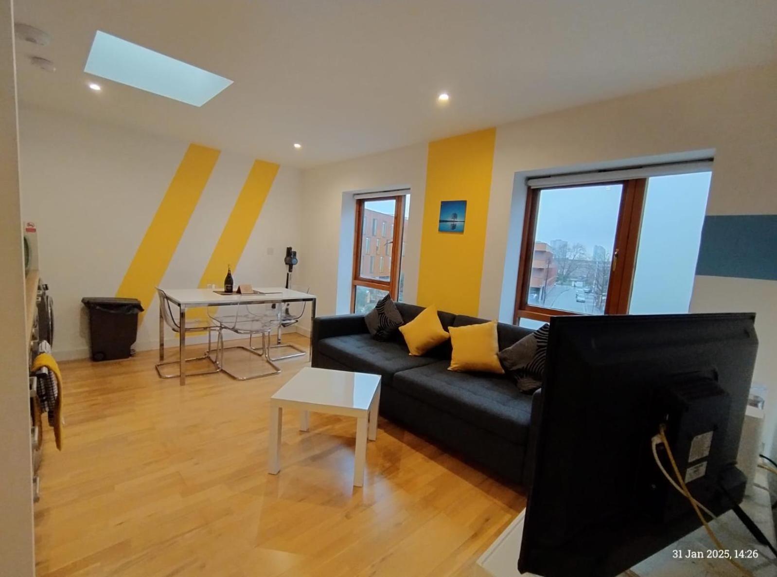 Lovely 1 Bedroom Apartment In South East Londres Extérieur photo
